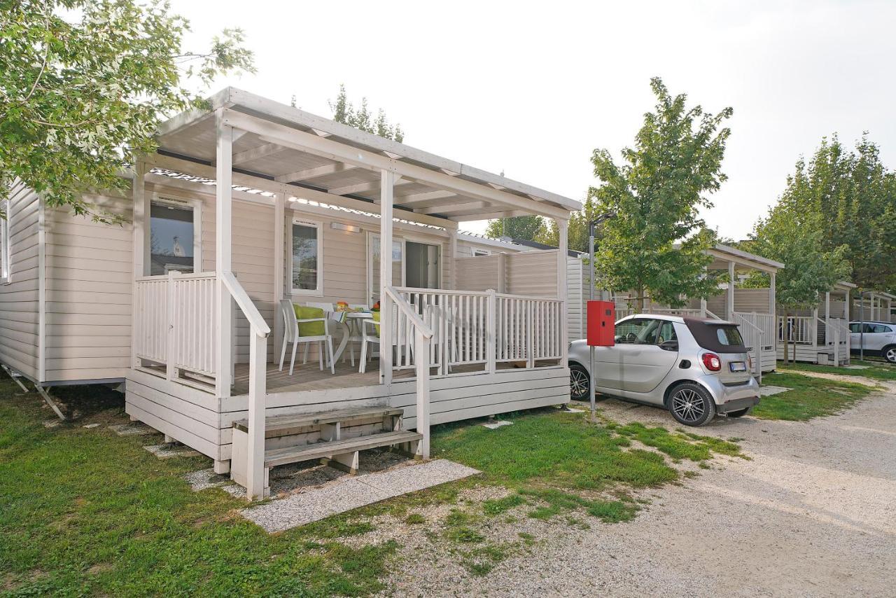 Butterfly Camping Village Peschiera del Garda Exterior foto