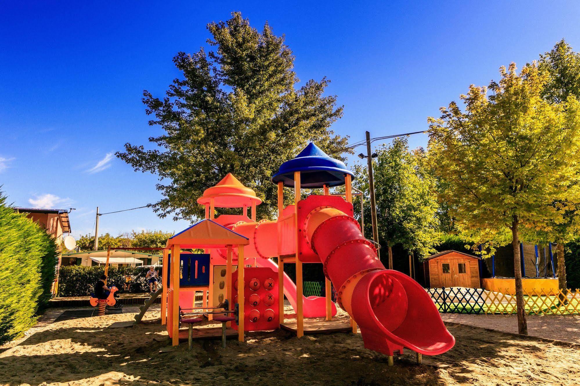 Butterfly Camping Village Peschiera del Garda Exterior foto