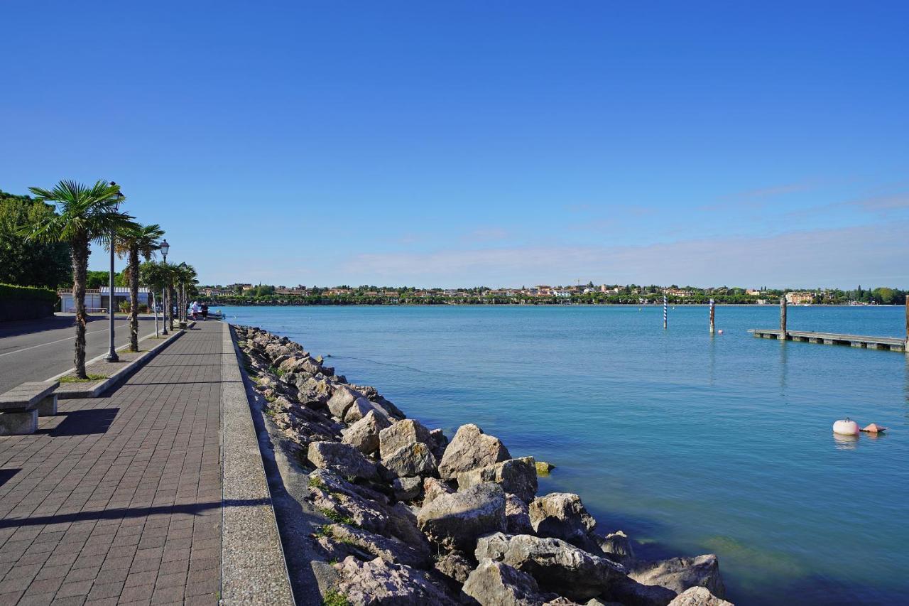 Butterfly Camping Village Peschiera del Garda Exterior foto