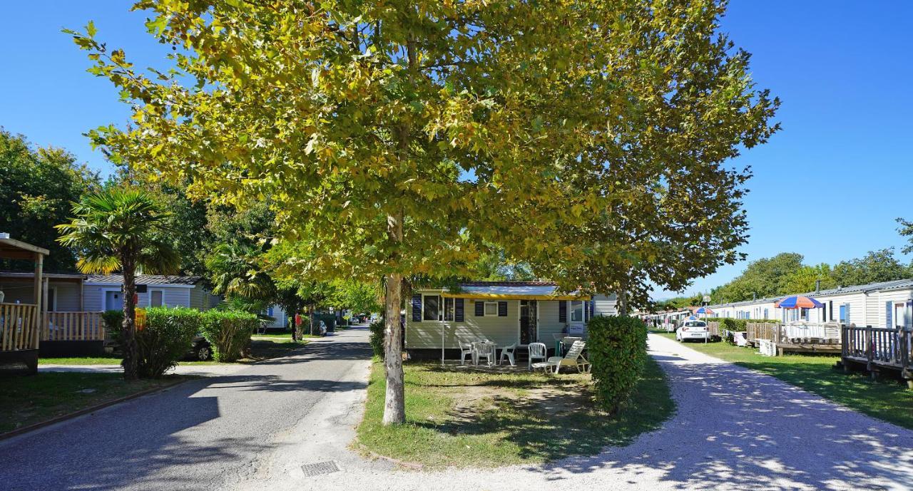 Butterfly Camping Village Peschiera del Garda Exterior foto