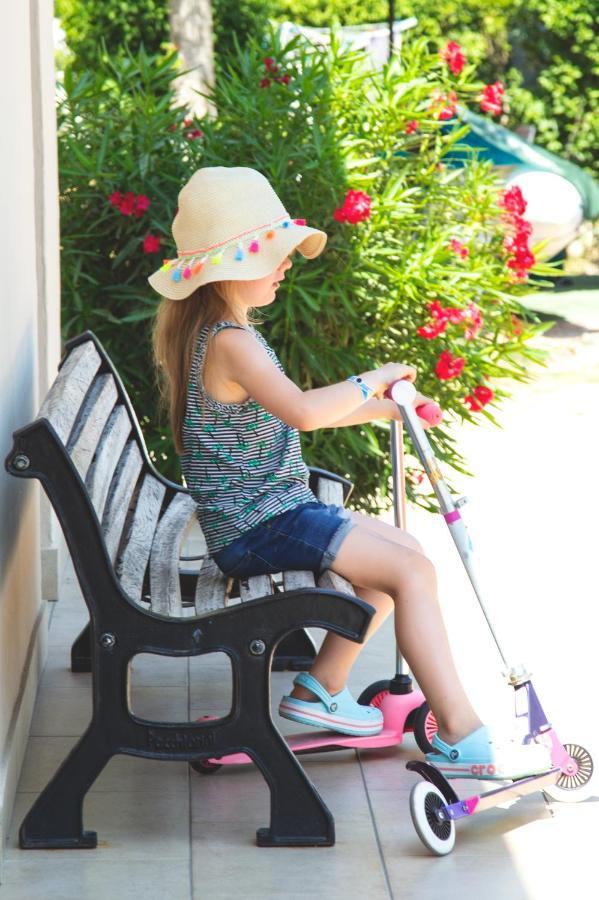 Butterfly Camping Village Peschiera del Garda Exterior foto